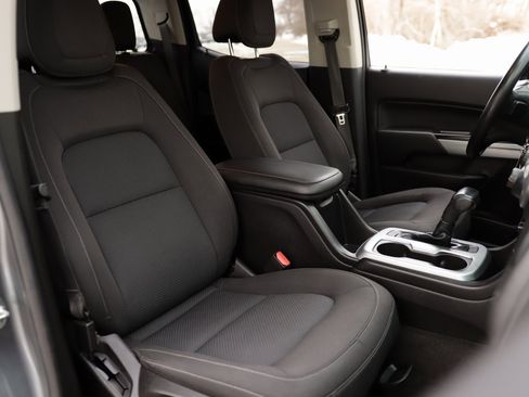 Used 2018 Chevrolet Colorado LT w/ LT Convenience Package image 27