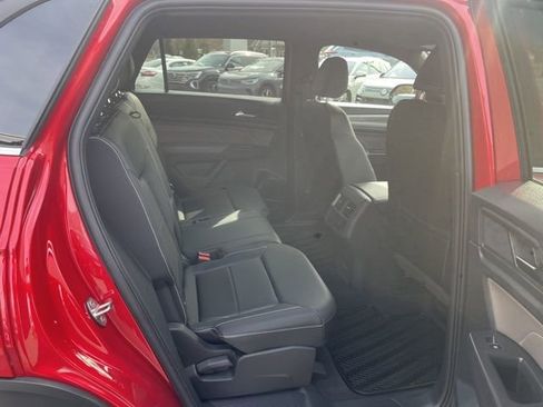 Certified 2023 Volkswagen Atlas Cross Sport SE image 11