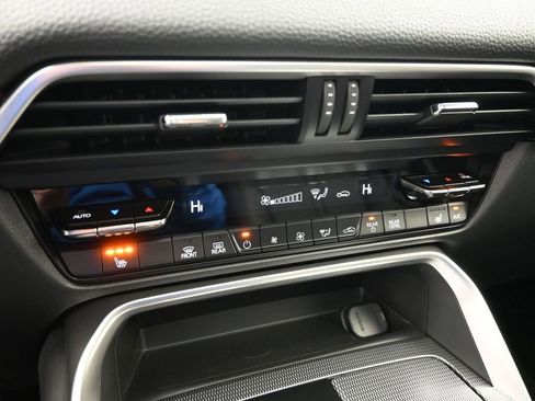 Used 2025 MAZDA CX-90 3.3 Turbo w/ Preferred Package image 14