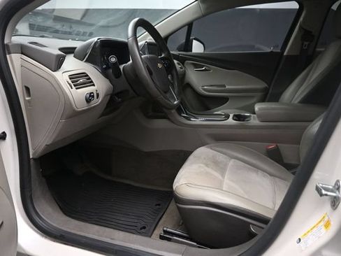 Used 2014 Chevrolet Volt Premium w/ Premium Trim Package FWD image 17