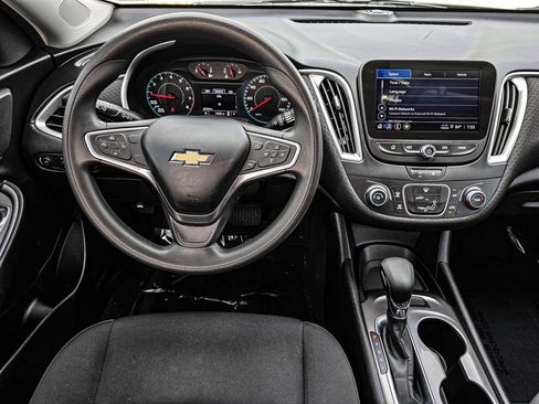Used 2022 Chevrolet Malibu LS FWD image 30
