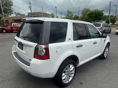 Used 2011 Land Rover LR2 HSE AWD/4WD image 4
