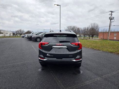 Used 2021 GMC Terrain SLT image 9