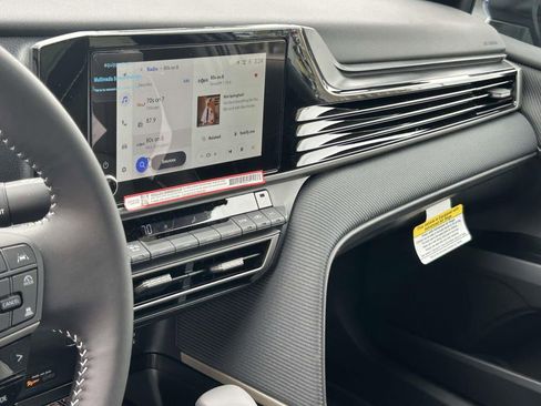 New 2026 Toyota Camry SE FWD image 21