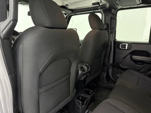 Used 2021 Jeep Gladiator Sport AWD/4WD image 31