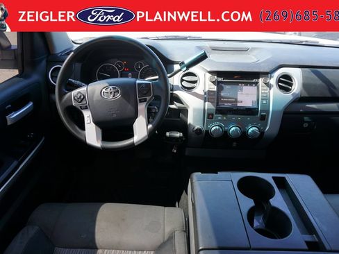 Used 2015 Toyota Tundra SR5 w/ TRD Off Road Package AWD/4WD image 9