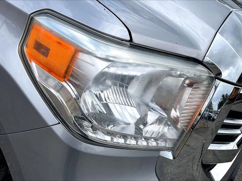 Used 2016 Toyota Tundra SR5 w/ Tow Package image 27