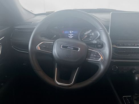 Used 2022 Jeep Compass Altitude image 18