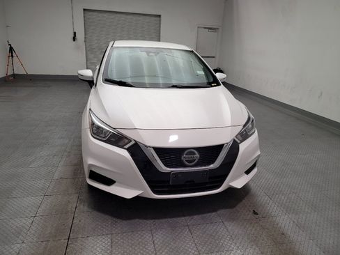 Used 2020 Nissan Versa SV FWD image 14