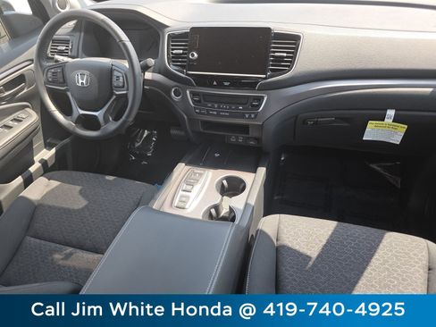 Certified 2025 Honda Ridgeline Sport image 22