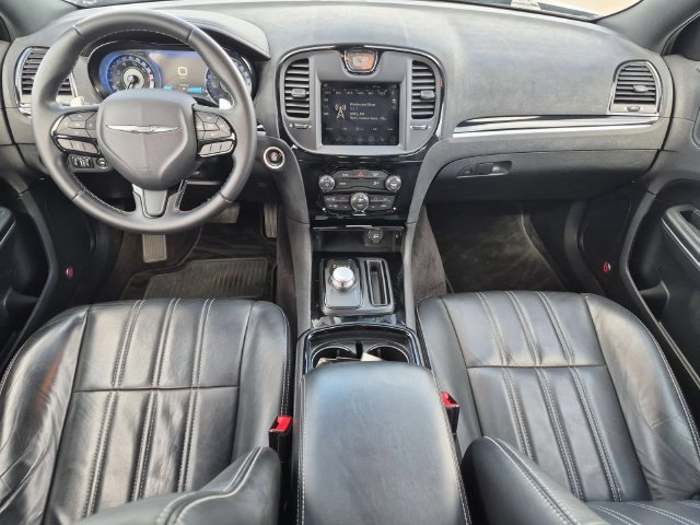 Used 2017 Chrysler 300 S AWD/4WD image 27