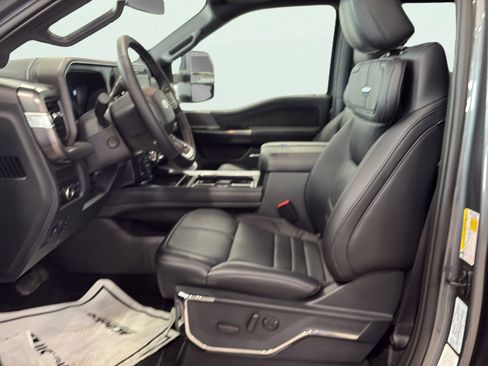 Certified 2026 Ford F250 Platinum w/ FX4 Off-Road Package AWD/4WD image 13