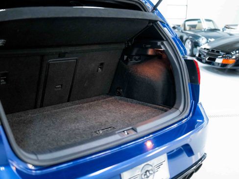 Used 2018 Volkswagen Golf R 4-Door image 80