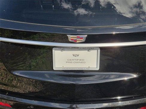 Certified 2025 Cadillac XT6 Premium Luxury image 13