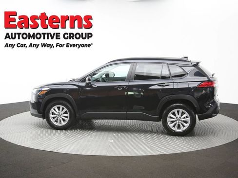 Used 2025 Toyota Corolla Cross LE FWD image 59