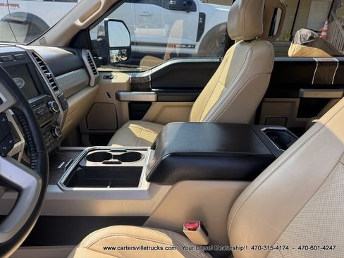 Used 2017 Ford F250 Lariat w/ Lariat Ultimate Package AWD/4WD image 13