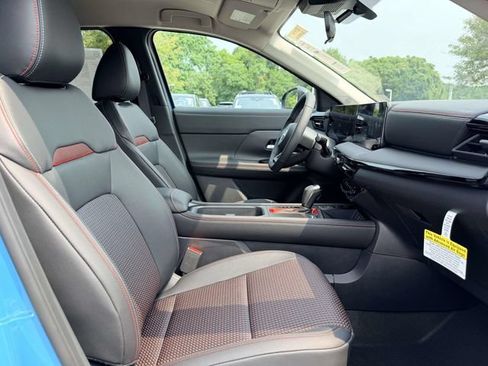 New 2026 Nissan Kicks SR w/ Cold Weather Package FWD image 10