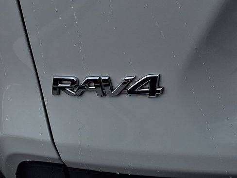 Used 2023 Toyota RAV4 Limited AWD/4WD image 30