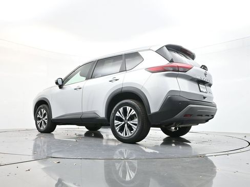 Used 2023 Nissan Rogue SV image 29
