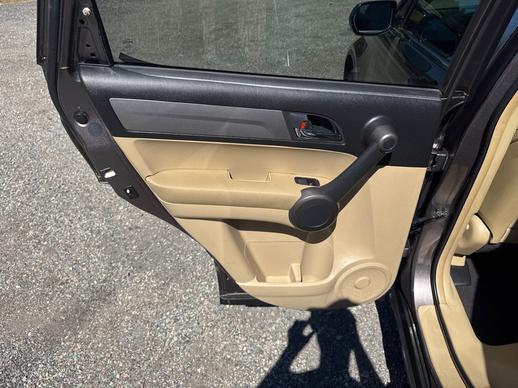 Used 2011 Honda CR-V EX image 18