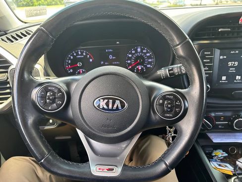 Used 2020 Kia Soul GT-Line FWD image 10