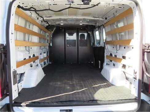Used 2020 Ford Transit 250 Low Roof w/ Exterior Upgrade Package RWD image 17