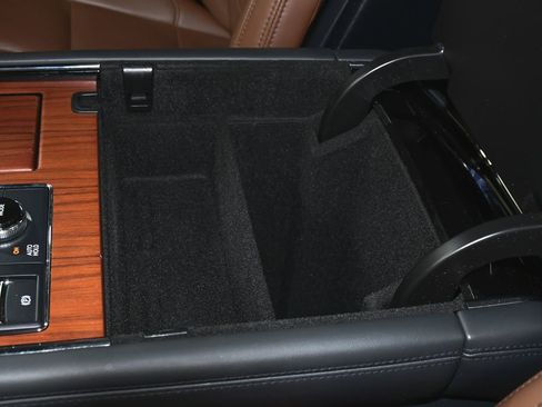 Used 2023 Lincoln Navigator Reserve image 46