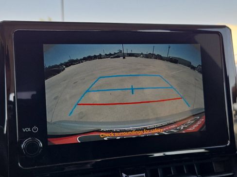 Used 2025 Toyota Corolla LE FWD image 18