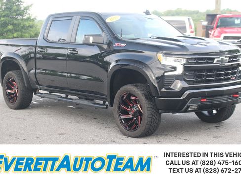 Used 2025 Chevrolet Silverado 1500 LT Trail Boss w/ Convenience Package II AWD/4WD image 1
