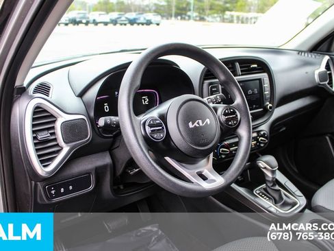 Used 2024 Kia Soul LX w/ Option Group 015 image 32