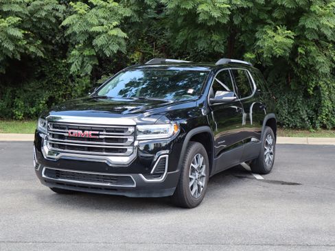 Used 2023 GMC Acadia SLE w/ Driver Convenience Package FWD image 5