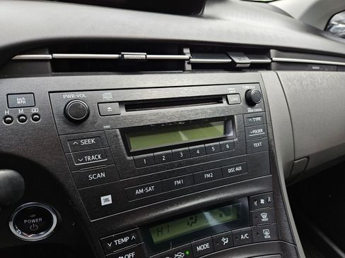 Used 2010 Toyota Prius One image 18