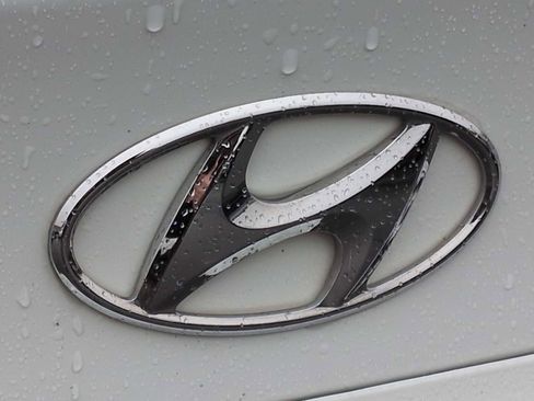 Used 2013 Hyundai Accent GLS image 12