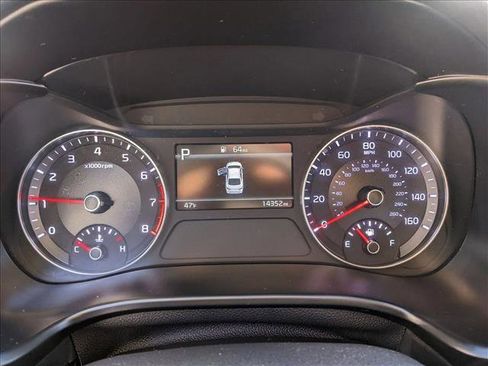 Used 2022 Kia Forte LXS image 11