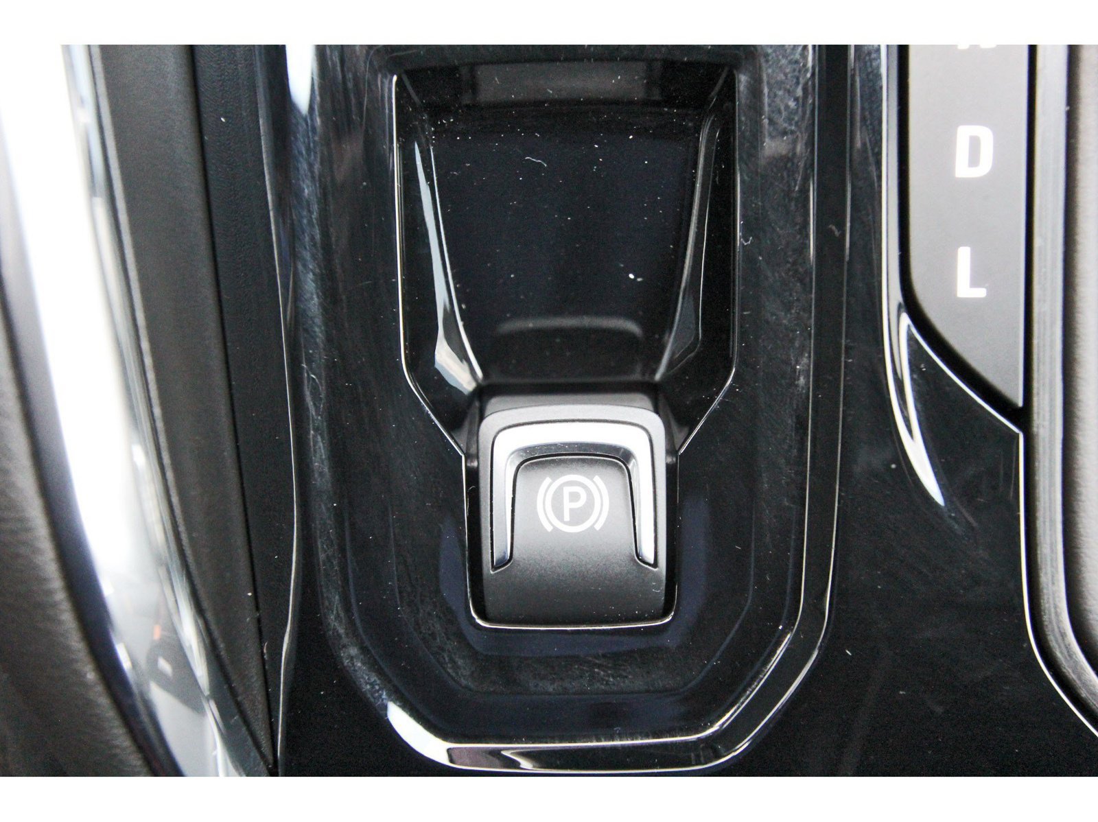 Used 2026 GMC Canyon AT4 w/ AT4 Premium Package AWD/4WD image 32