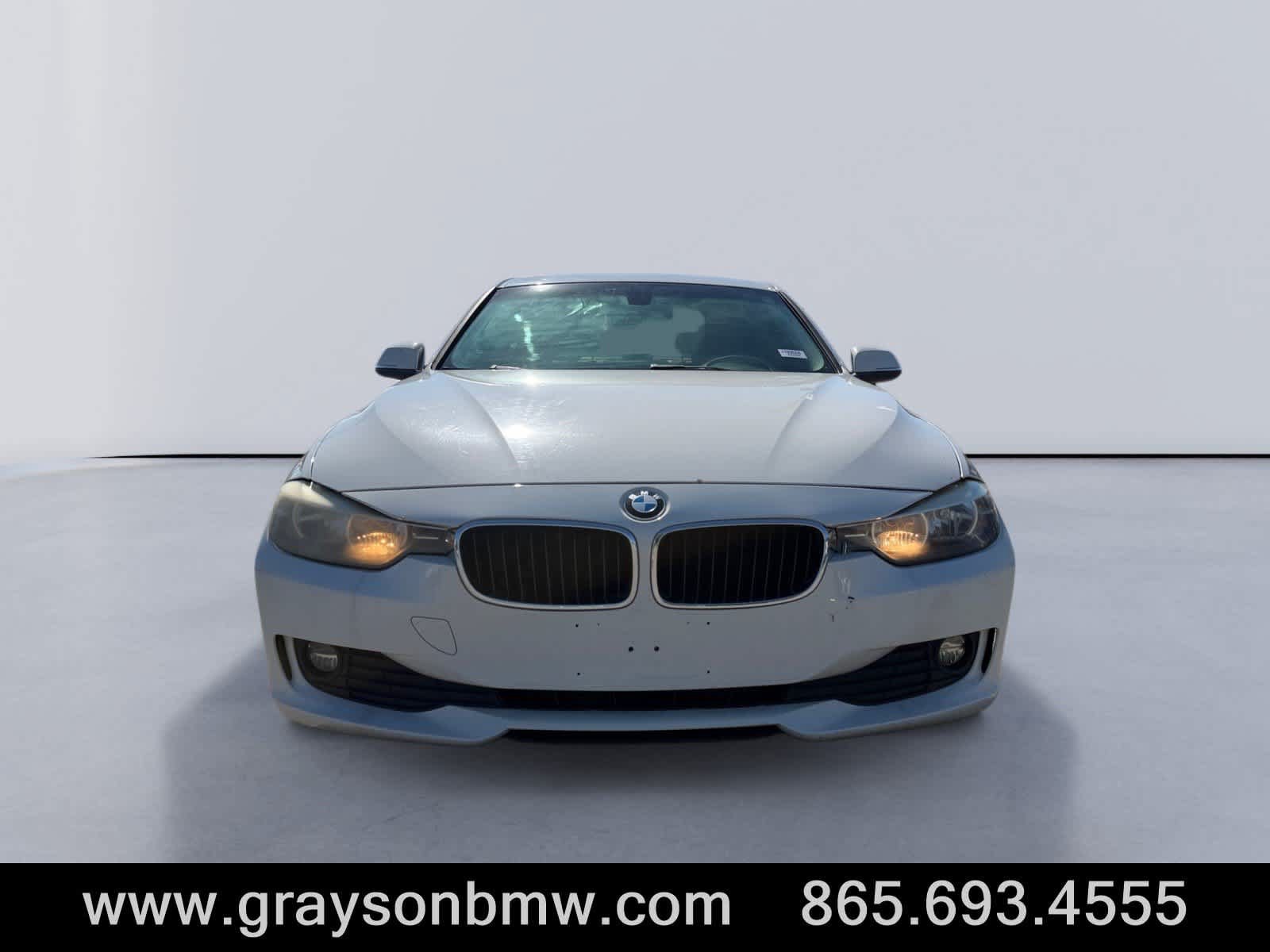 Used 2014 BMW 320i xDrive Sedan AWD/4WD image 8