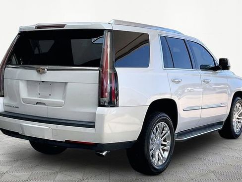 Used 2016 Cadillac Escalade 2WD image 5