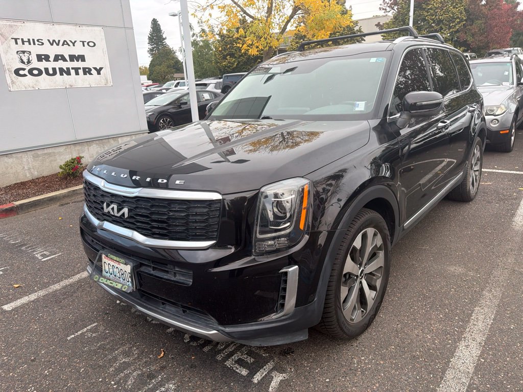 Used 2022 Kia Telluride S AWD/4WD image 3