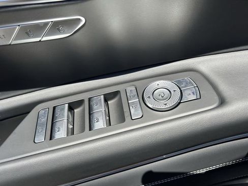 New 2026 Genesis GV80 2.5T RWD image 21