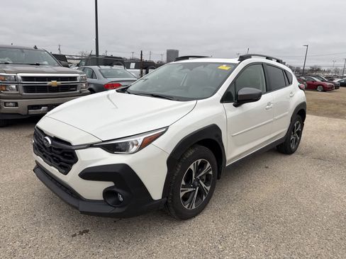 Used 2024 Subaru Crosstrek 2.0i Premium image 1