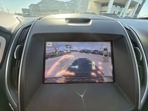 Used 2019 Ford Edge SEL w/ Equipment Group 201A image 17