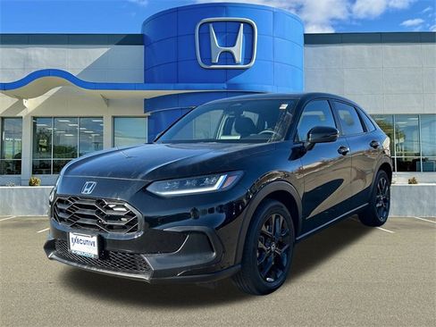 Used 2023 Honda HR-V Sport image 5