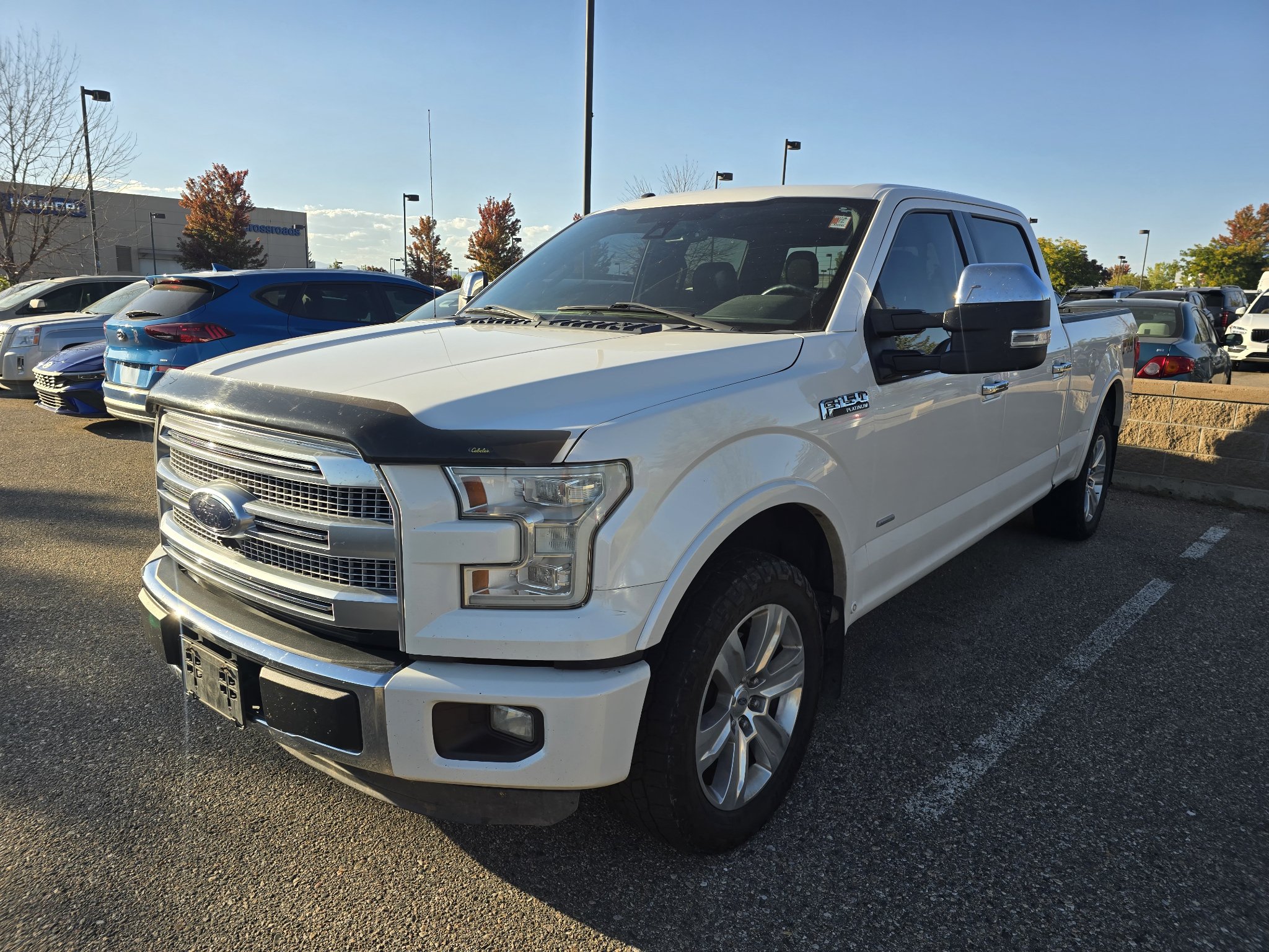 Used 2015 Ford F150 Platinum w/ Equipment Group 701A Luxury AWD/4WD image 12