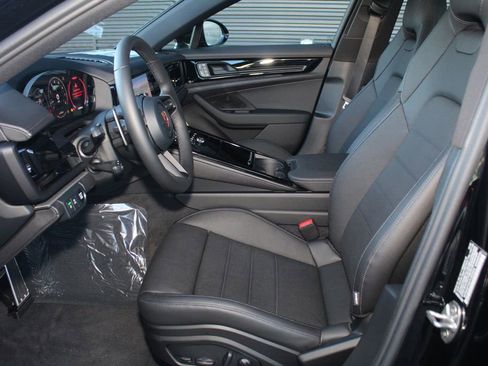 New 2026 Porsche Panamera 4 image 5