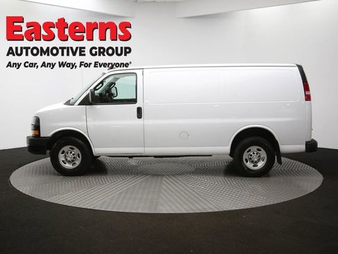 Used 2021 Chevrolet Express 2500 w/ Driver Convenience Package RWD image 57