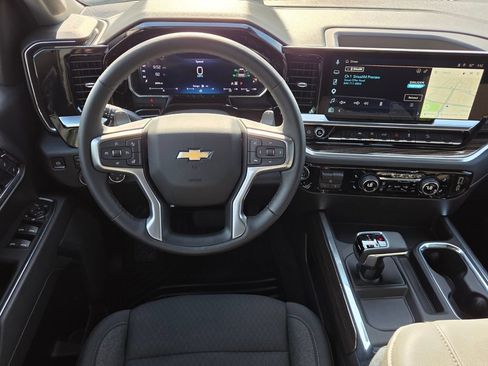 Used 2026 Chevrolet Silverado 1500 LT w/ Z71 Off-Road Package AWD/4WD image 12
