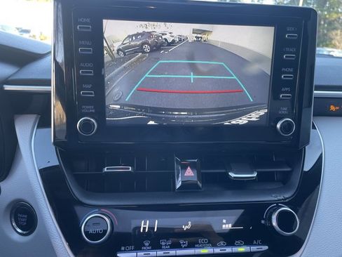 Used 2020 Toyota Corolla SE image 19