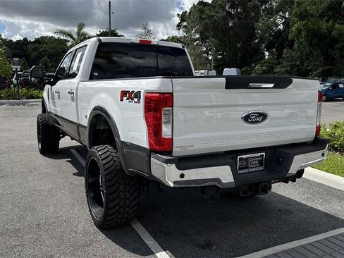 Used 2017 Ford F350 Lariat w/ Chrome Package image 14
