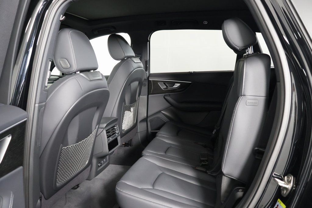 New 2026 Audi Q7 3.0T Premium Plus AWD/4WD image 6