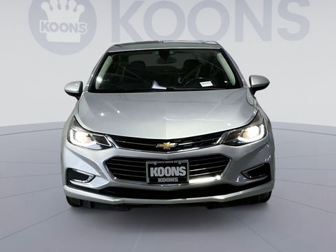 Used 2017 Chevrolet Cruze Premier image 19